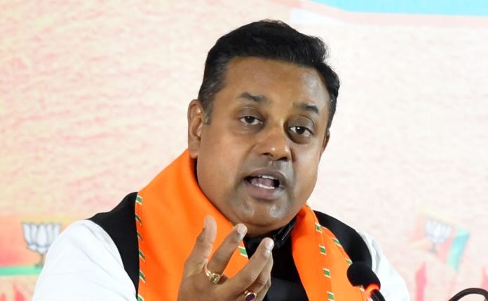 BJP Targets Congress Over Omar Abdullah’s Remarks on Leadership and EVMs