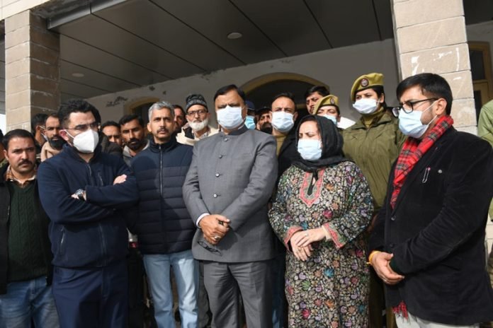 Ministers Visit Kotranka to Address Health Crisis Following Unidentified Illness