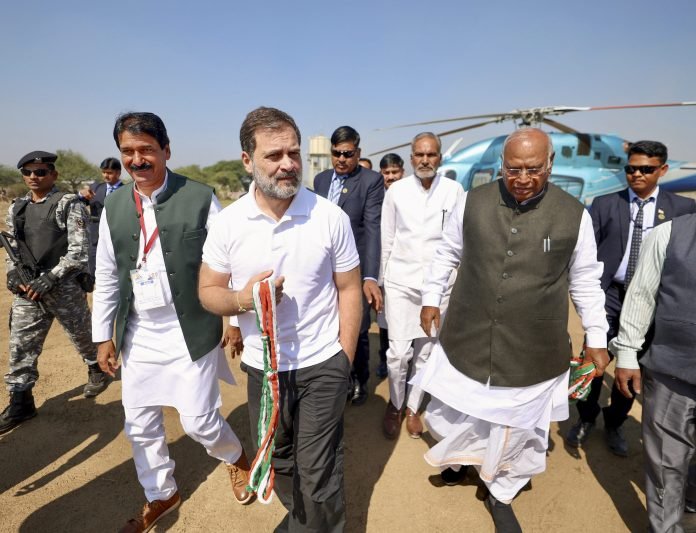 Kharge Urges Congress Workers to Unite for Protecting Constitution, Brands BJP-RSS as Traitors