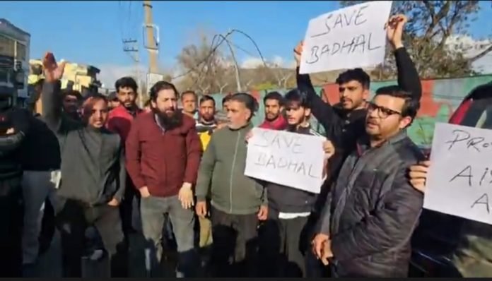 Mysterious Illness in Badhaal: Six Ailing, 300 Quarantined as Investigation Continues