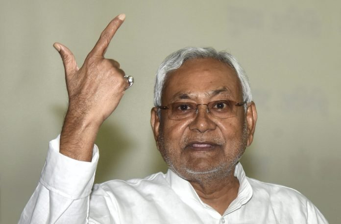 Bihar Politics in Focus: Nitish Kumar’s Cryptic Response to Lalu Prasad’s Offer