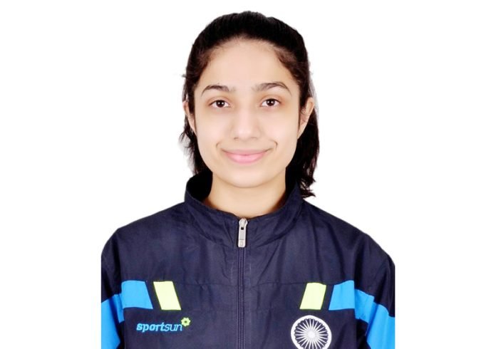 Jammu’s Shreya Gupta Shines at Senior National Fencing Championship, Secures Bronze