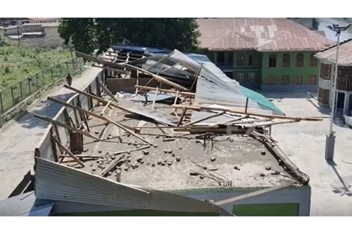 Powerful Winds Wreak Havoc in Kashmir; Father-Daughter Duo Killed in Shopian