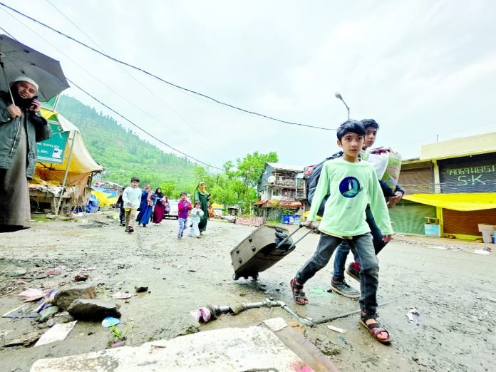 PAKISTANI DRONE ATTACKS HIT SRINAGAR, AWANTIPORA, BARAMULLA