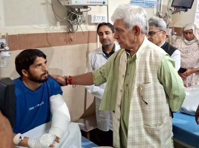 LG Manoj Sinha Visits Shelling-Hit Rajouri, Assures Support to Affected Families