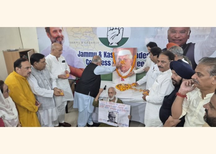 JKPCC Pays Tribute to Jawaharlal Nehru on His 61st Death Anniversary, Calls for Upholding His Legacy