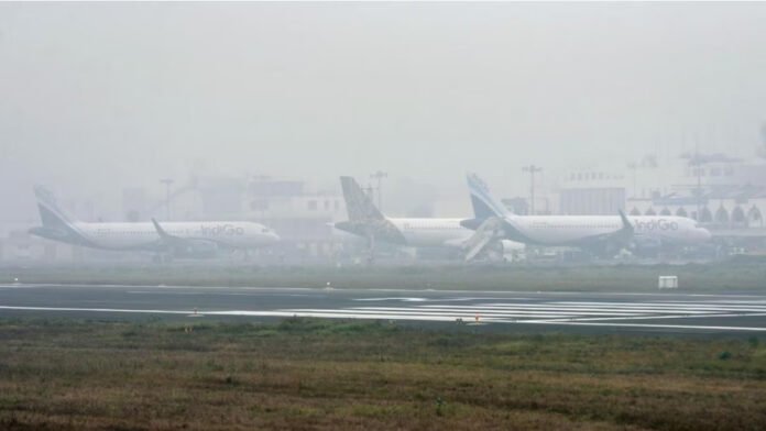 Dense Fog Disrupts Flight Operations at Delhi Airport; 148 Flights Cancelled