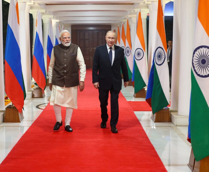 PM Modi Welcomes President Putin as Russian Leader Begins 27-Hour India Visit