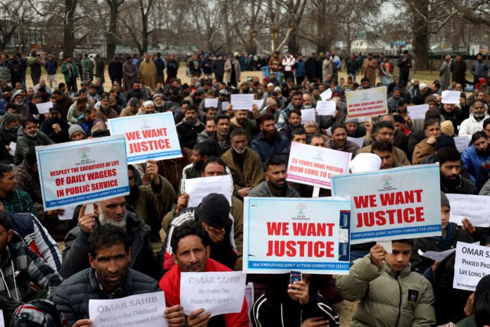 Daily Wagers, Contractual Employees Protest in J&K, Demand Regularisation of Services